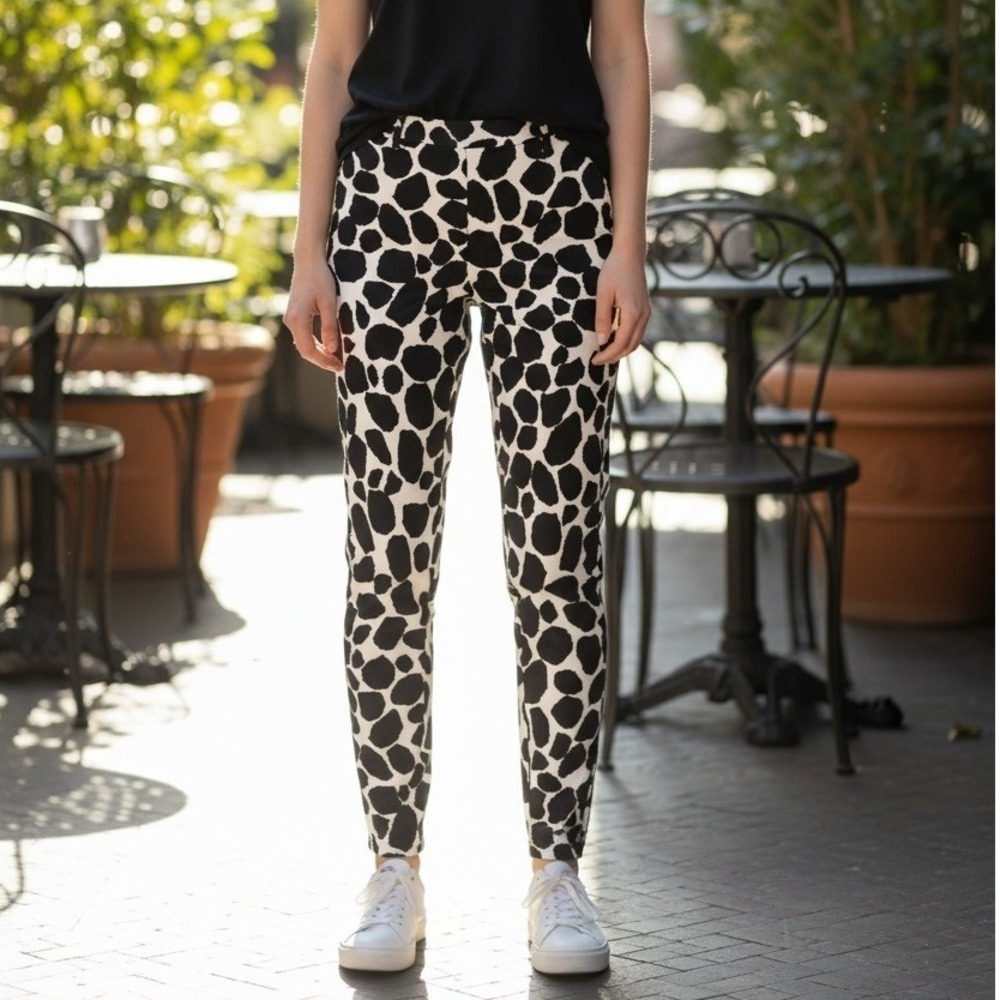 Julie Brown NYC Giraffe Print‎ Slim Trousers Black White Animal Print Pants 4